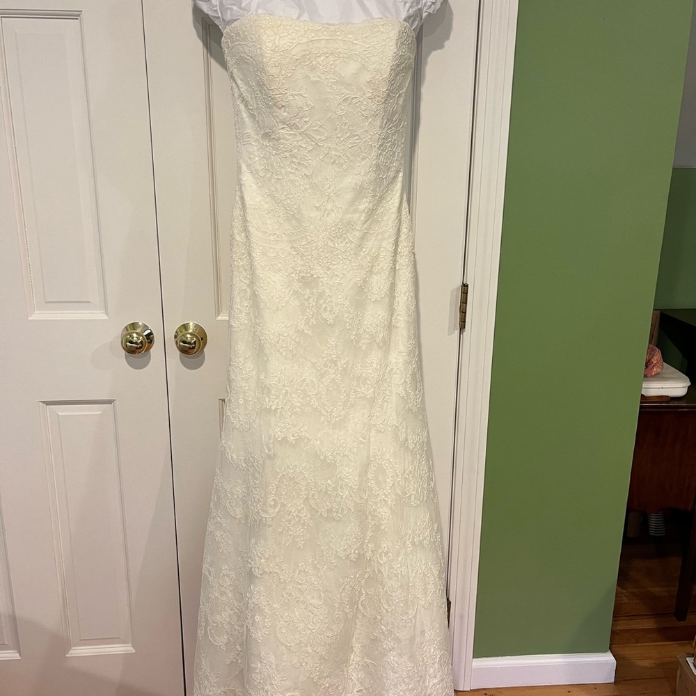Monique Lhullier wedding dress